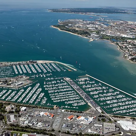 Hostel Auberge de Jeunesse La Rochelle (Charente-Maritime)