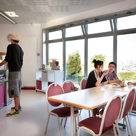 Auberge de Jeunesse *