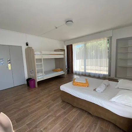 Hostel Auberge De Jeunesse La Rochelle (Charente-Maritime)
