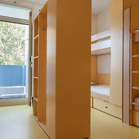 Auberge De Jeunesse Hostel La Rochelle (Charente-Maritime)