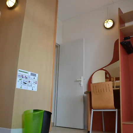 旅馆 Auberge De Jeunesse 拉罗歇尔