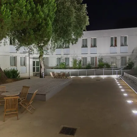 Auberge De Jeunesse * 拉罗歇尔