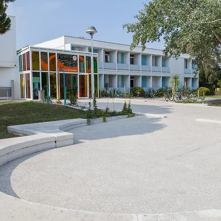 Auberge de Jeunesse *