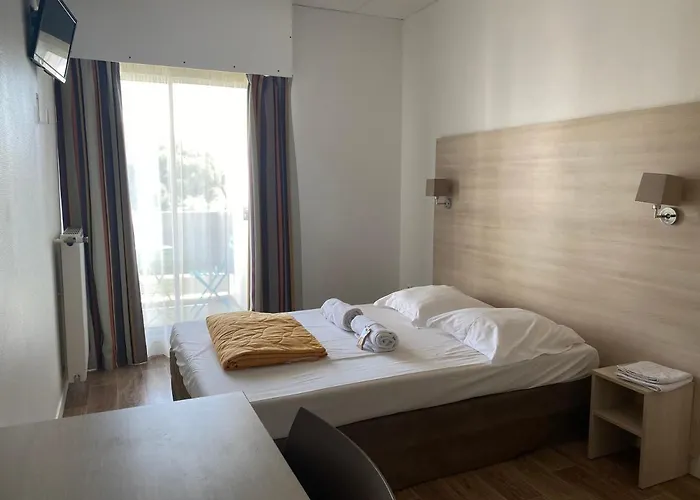 Hostel Auberge De Jeunesse *