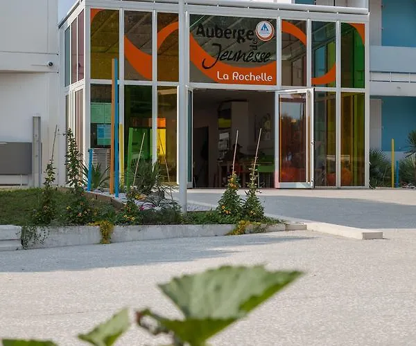 Auberge De Jeunesse Ла-Рошель