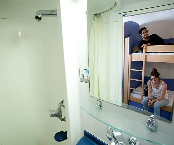 Hostel Auberge De Jeunesse