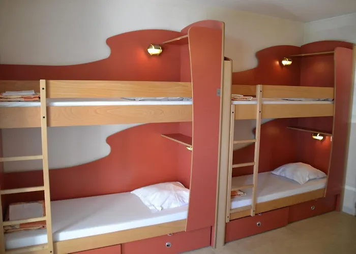 Хостел Auberge De Jeunesse *