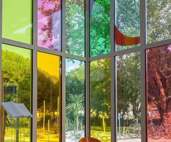 Auberge De Jeunesse Хостел